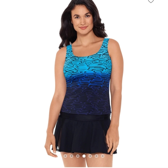 Reebok Black Mesh Mid-Rise Swim Skirt With Back Pocket - Picture 6 of 16